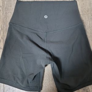 Lululemon Align Bike Shorts 6" size 4 Graphite Grey EUC
